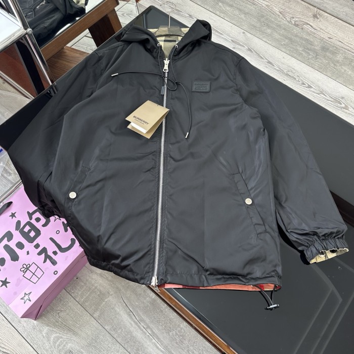 日本未入荷 バーバリー スーパーコピー の大きなチェックのリバーシブルジャンパー