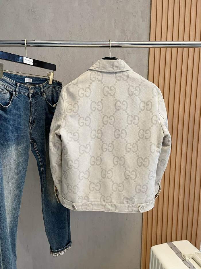 追跡付 グッチ スーパーコピー のカジュアルでスタイリッシュなジャケット