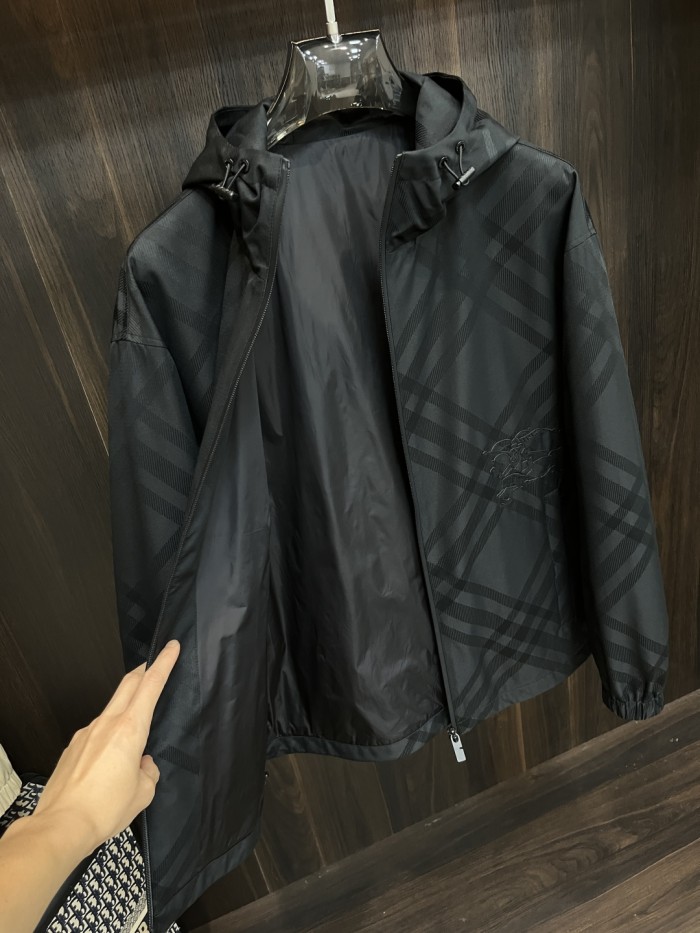 累積売上総額第１位！バーバリー n級品 のキャップ付きジャケット