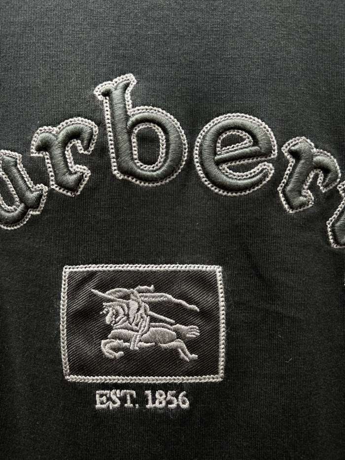 入手困難 バーバリー n級品 の25 ssの新しいTシャツ