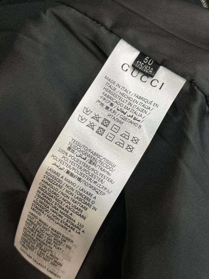 使い勝手良し グッチ 激安通販 のスタンドカラージャケット