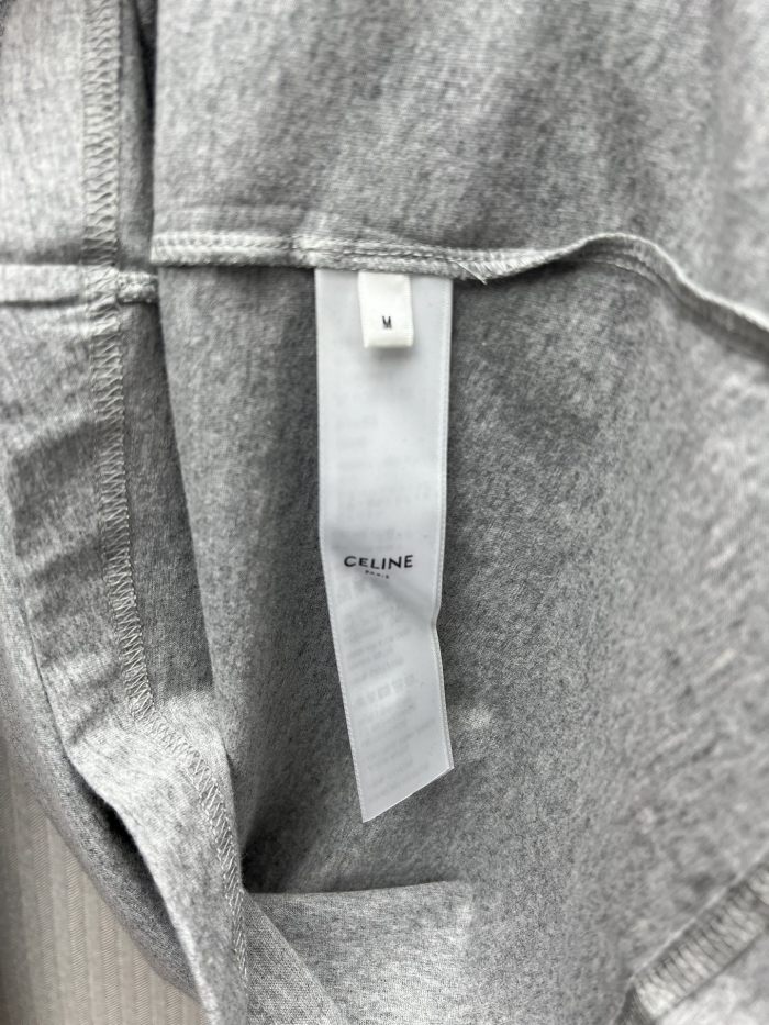 日本未入荷 セリーヌ スーパーコピー の25 ss新型プリントゆったりタイプラグランスリーブTシャツ
