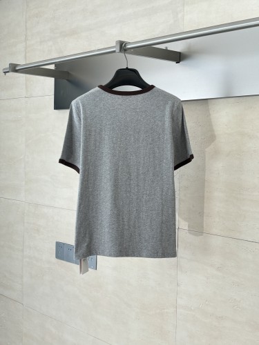 入手困難 セリーヌ n級品 の丸首刺繍半袖Tシャツ
