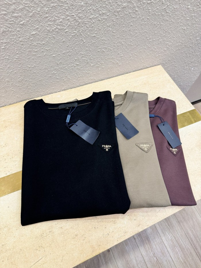 高品質 プラダ n級品 の2025 ss秋冬長袖Tシャツ