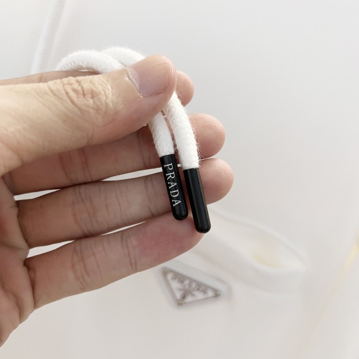 使い勝手良し プラダ コピーおすすめ の420グラムの純綿連帽衛衣