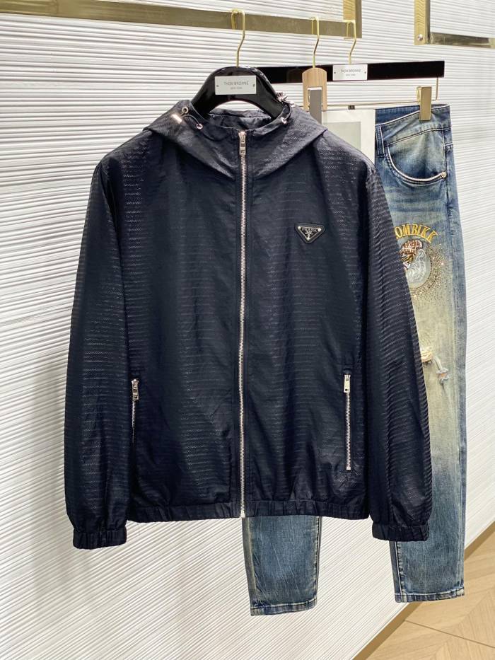 入手困難 プラダ n級品 のシンプルでスタイリッシュでカジュアルな薄手のジャケット