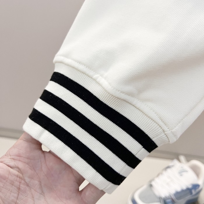 【話題商品！】プラダ コピー の420グラムの純綿連帽衛衣