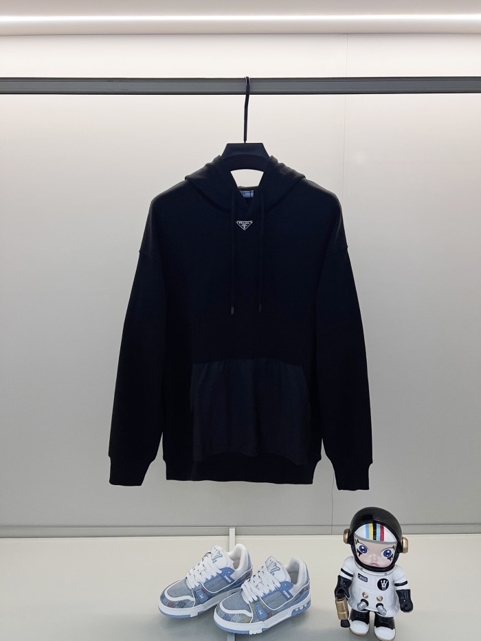 超奇跡の入荷☆ プラダ 激安偽物 の420グラムの純綿連帽衛衣