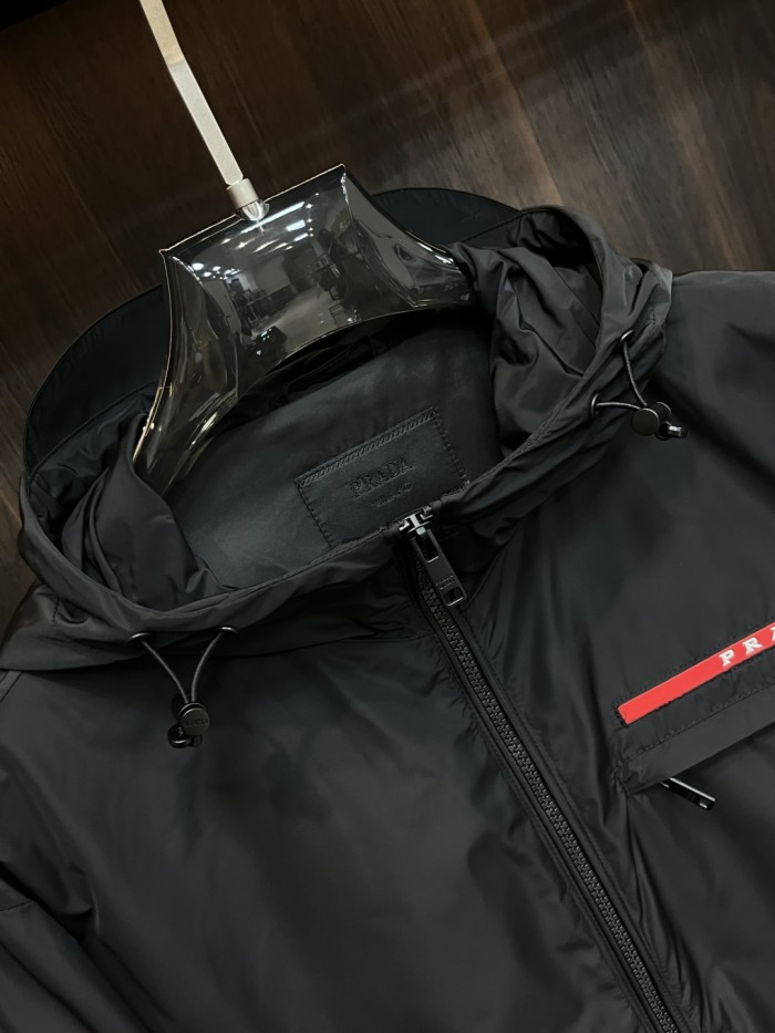 【限定】プラダ スーパーコピー の2025 ss秋のキャップ付きジャケット