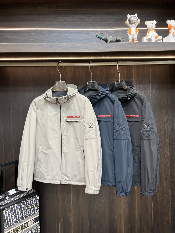 【限定】プラダ スーパーコピー の2025 ss秋のキャップ付きジャケット