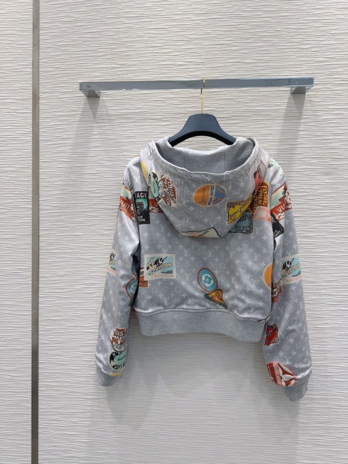 【限定】 ルイヴィトン n級品 キャップ付きジッパーパンツのリバーシブルスーツ