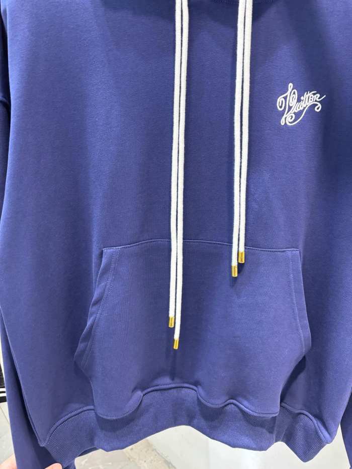 日本未入荷 ルイヴィトン 偽物通販  航海シリーズ双開帽ロープ重工ロープ刺繍連帽衛衣