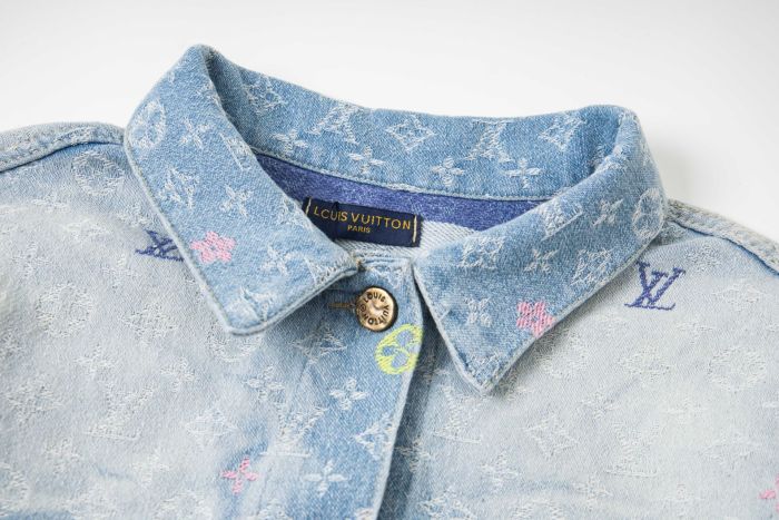 累積売上総額第１位！ルイヴィトン コピーおすすめ LV新型カラーアルファベット刺繍ロゴデニムジャケットジャケット