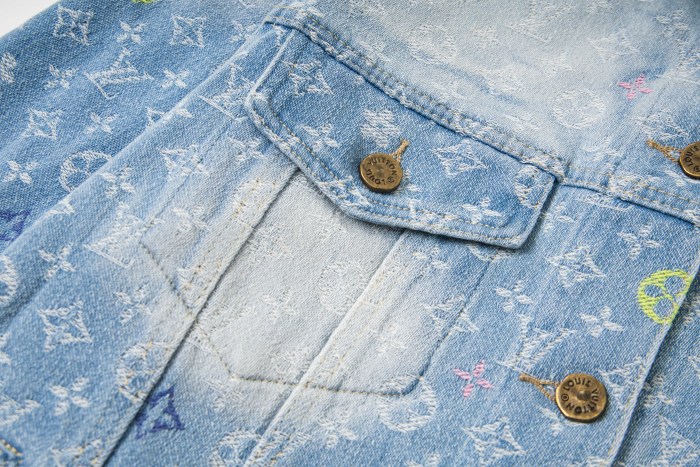 累積売上総額第１位！ルイヴィトン コピーおすすめ LV新型カラーアルファベット刺繍ロゴデニムジャケットジャケット