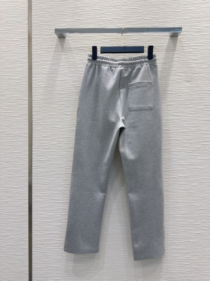 【限定】 ルイヴィトン n級品 キャップ付きジッパーパンツのリバーシブルスーツ