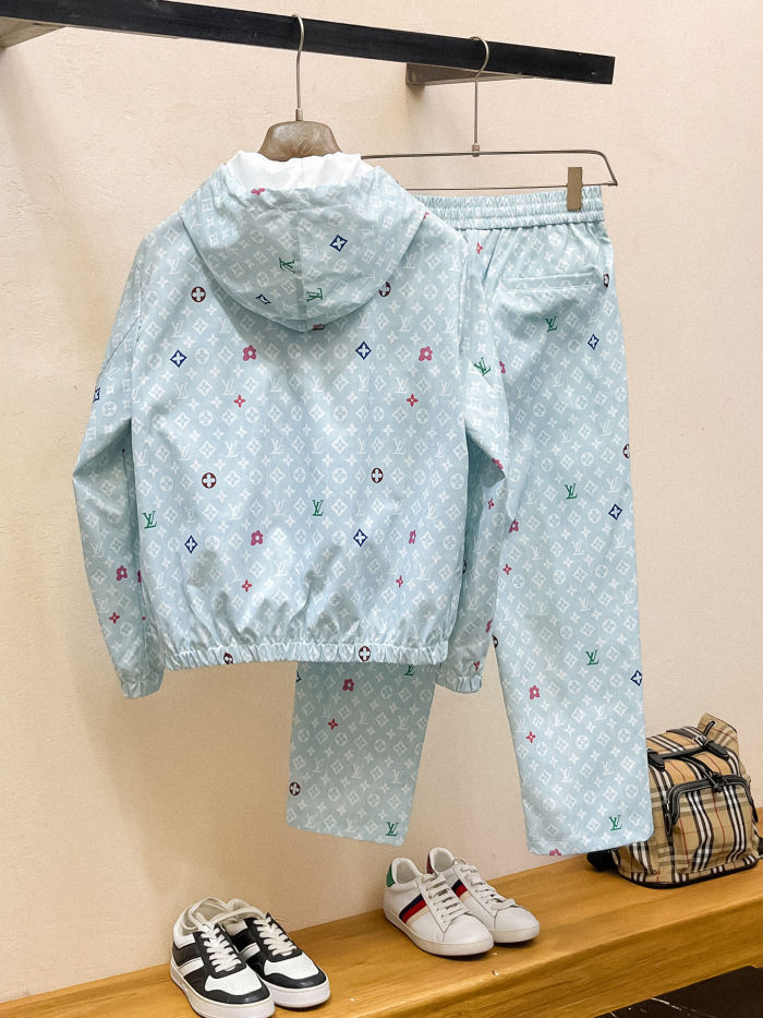 一目惚れ♪ ルイヴィトン n級品 カジュアルスーツ
