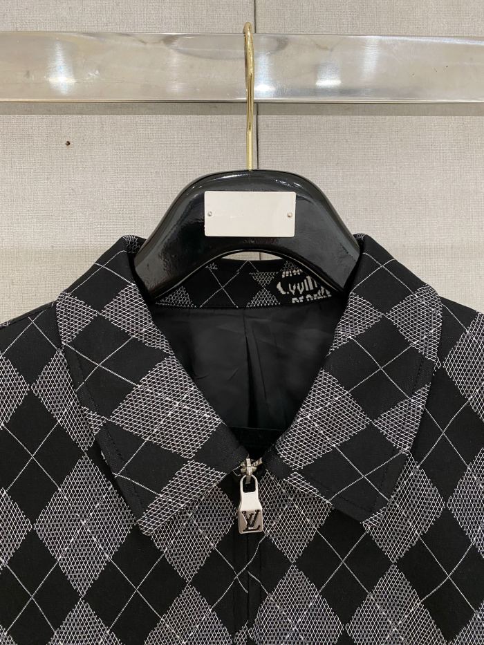 日本未入荷 ルイヴィトン 激安偽物 2025秋冬新型爆金コーナー新型カジュアルファッションジャケット