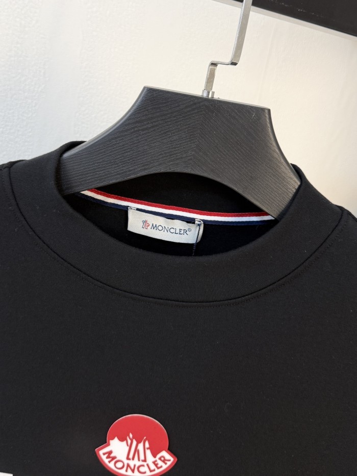 ★超人気 モンクレール 激安通販 ラウンドネックロングスリーブTシャツ