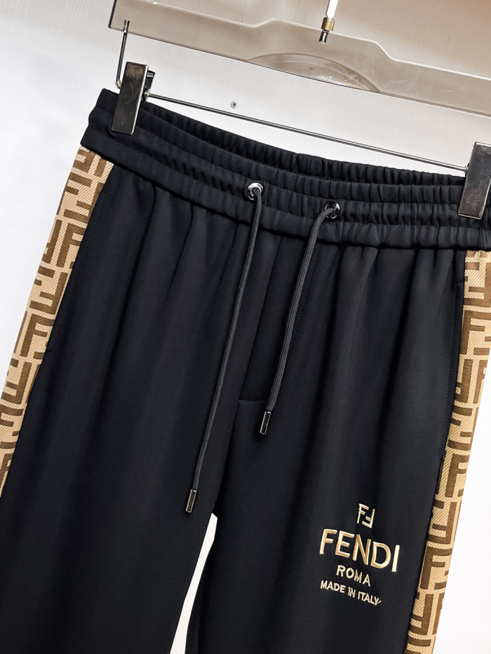 超奇跡の入荷☆ フェンディ スーパーコピー の25SSカジュアルスーツ