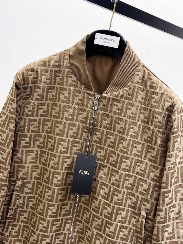 日本未入荷 フェンディ コピーおすすめ の25 SS秋冬ジャケット