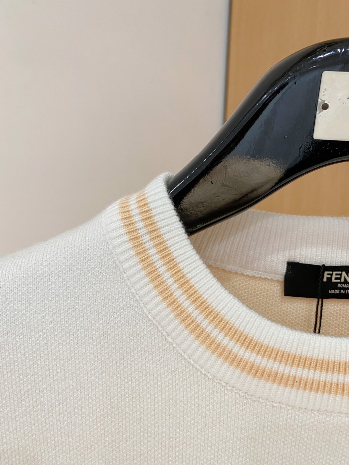 超話題! フェンディ 偽物通販 の25 ss秋冬のセーター