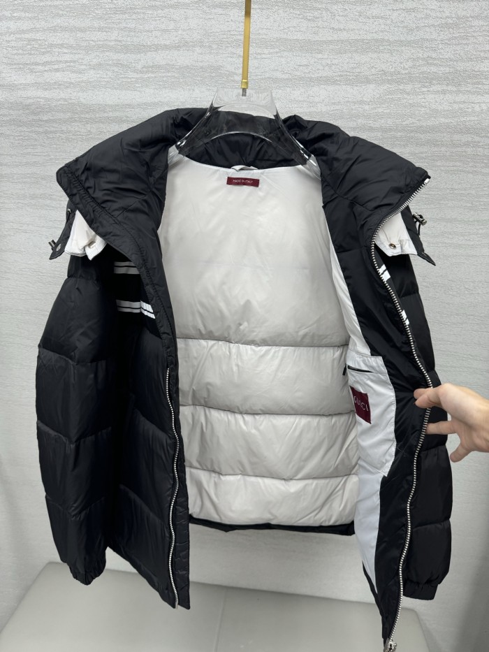 入手困難 グッチ コピー の25 ss 秋冬 のファッションダブルG衝突カラーのジョイントバンドダウンジャケット