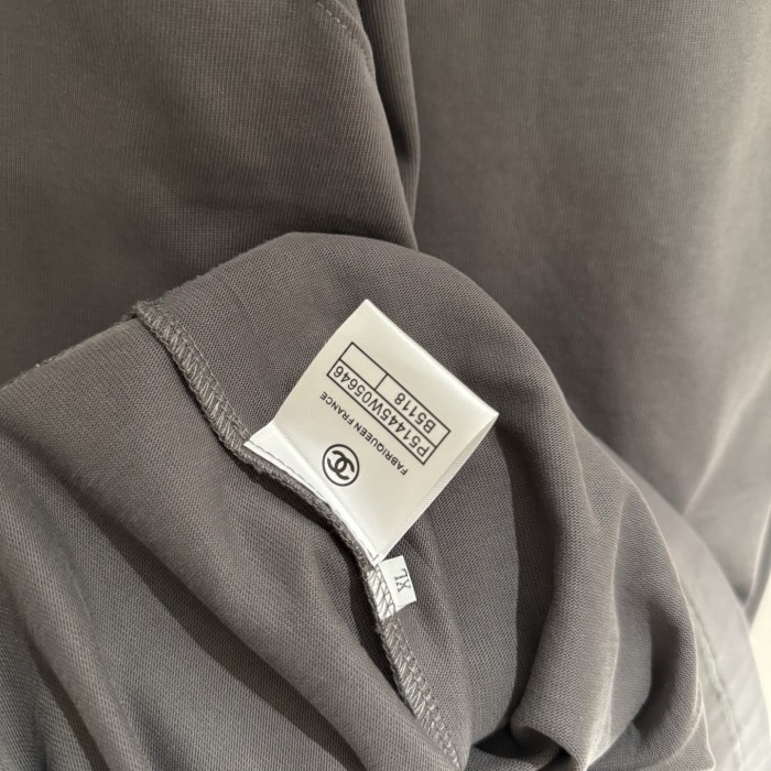 入手困難 シャネル 激安通販 の新型ビーズ刺繍重量ポンド長袖衛衣Tシャツ