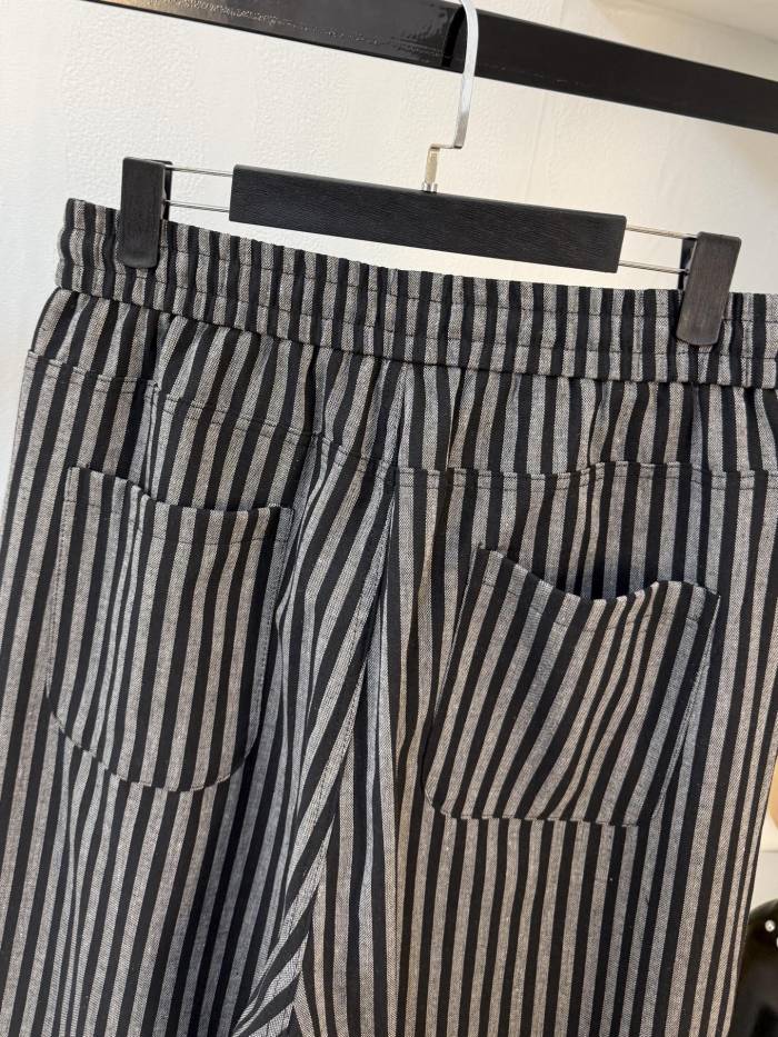 高品質 ロエベ コピーおすすめ 早秋の25 ssカジュアルパンツ
