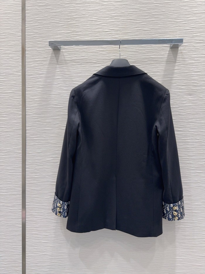 使い勝手良し ディオール n級品 の2025SS秋冬ブレザー
