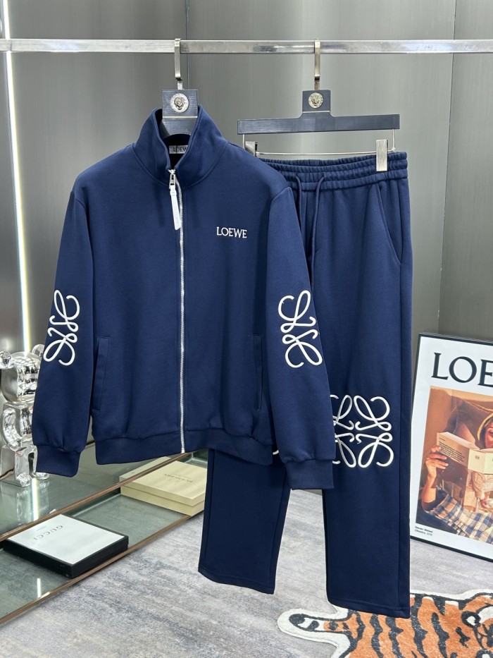 超奇跡の入荷☆ ロエベ 偽物通販 の25 ssスポーツカジュアルスーツ