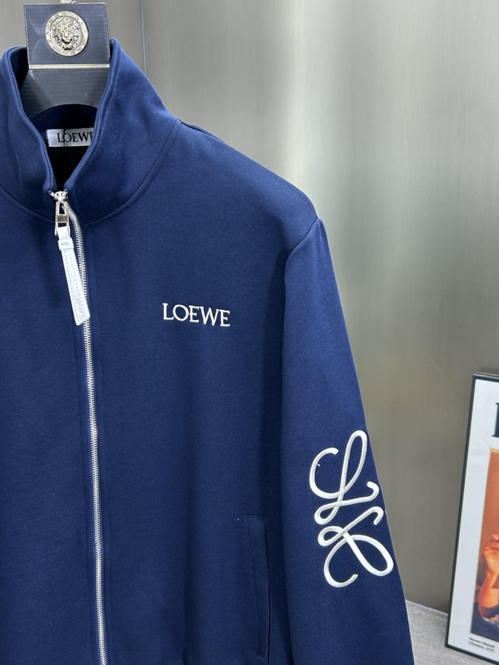 超奇跡の入荷☆ ロエベ 偽物通販 の25 ssスポーツカジュアルスーツ