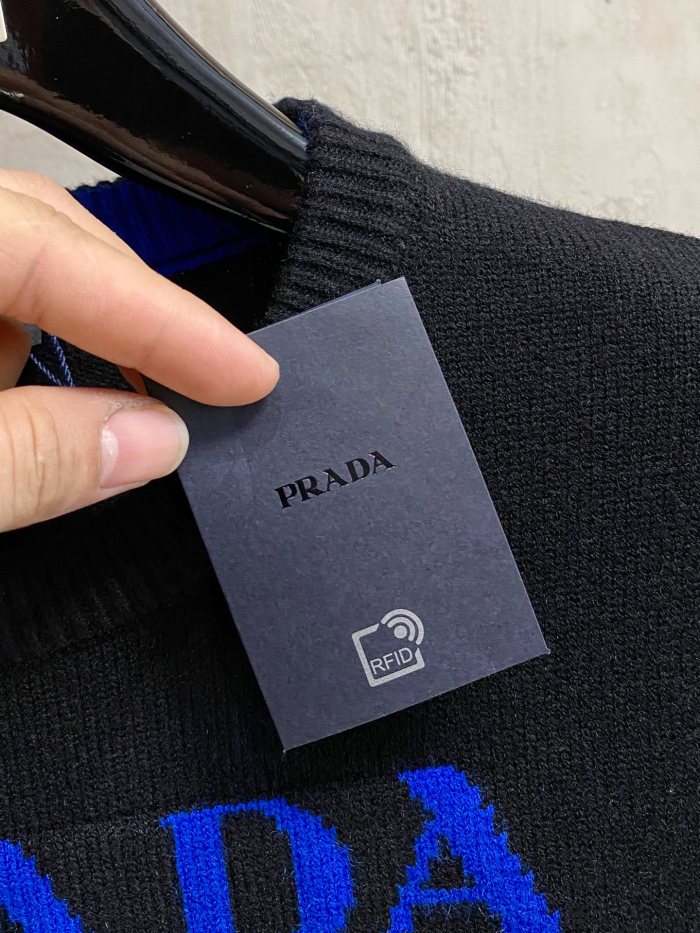 【限定】プラダ コピーおすすめ の25 ss秋冬【新品】セーター