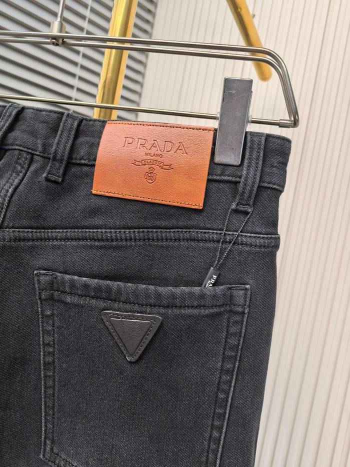使い勝手良し プラダ n級品 の2025SS秋冬メンズデニム