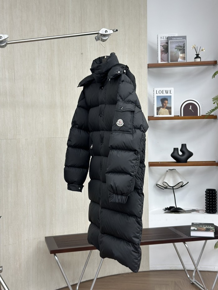 追跡付 モンクレール コピーおすすめ の純色連帽霧面マット防風ロングMayaダウンジャケット