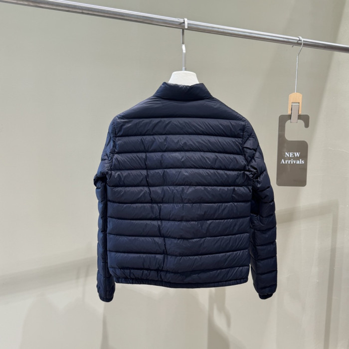 超奇跡の入荷☆ モンクレール 激安通販  のショート丈レディースダウンジャケット