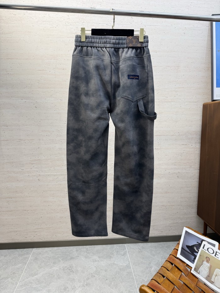 使い勝手良し ルイヴィトン 偽物通販  2026SSカジュアルなコーデュロイパンツ