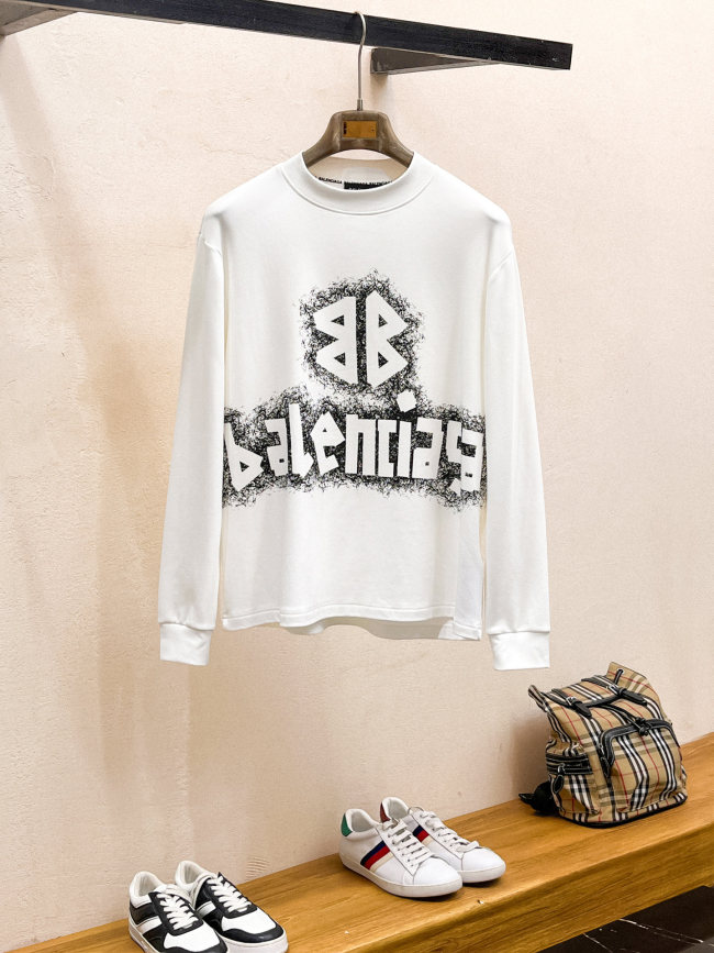 【限定】バレンシアガ n級品 の2026SS丸首長袖ベースレイヤードTシャツ ネット