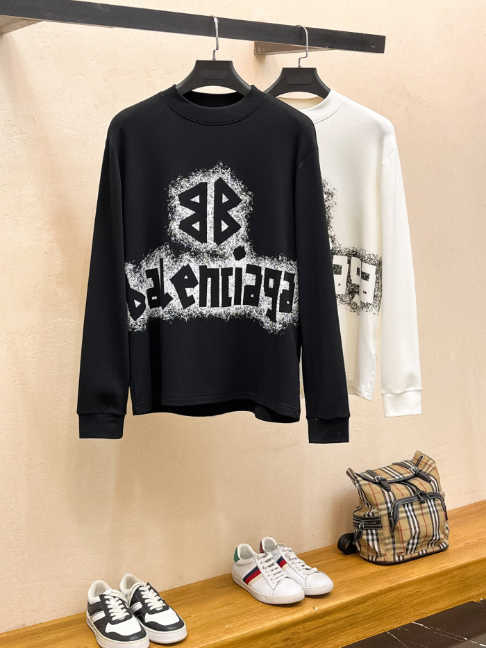 【限定】バレンシアガ n級品 の2026SS丸首長袖ベースレイヤードTシャツ ネット