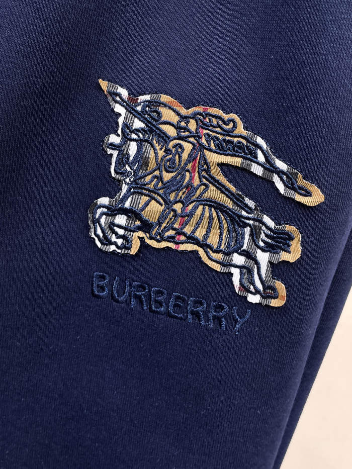 使い勝手良し バーバリー 激安偽物 の2026SS立体刺繍定位LOGOカジュアルパンツ