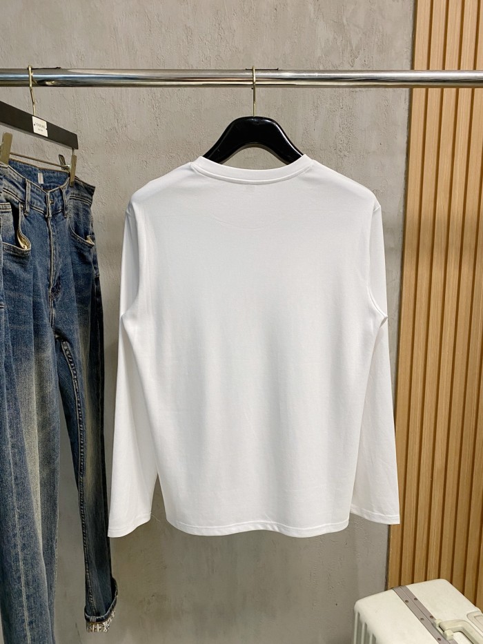 累積売上総額第１位！アルマーニ スーパーコピー 2026SS秋冬 ロングスリーブTシャツ