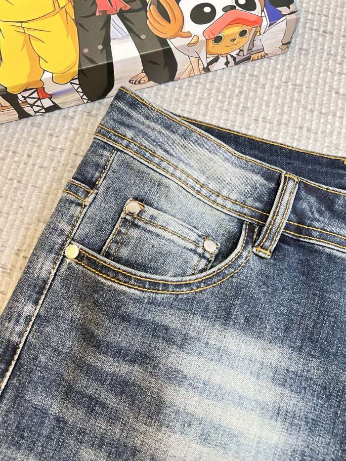 入手困難 アルマーニ 激安偽物 2026SS秋冬メンズ プレミアムデニムジーンズ