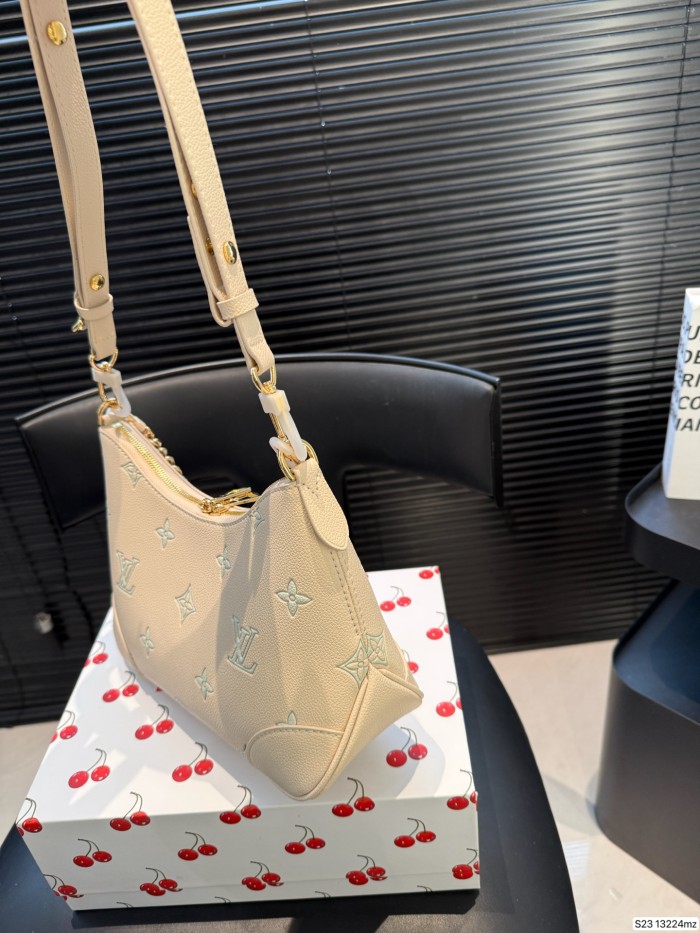 【話題商品！】ルイヴィトン 激安通販 クロワッサン
