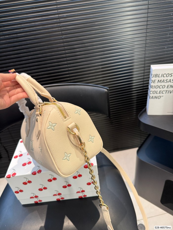 大人気 ルイヴィトン n級品 ピローバッグ コレクション