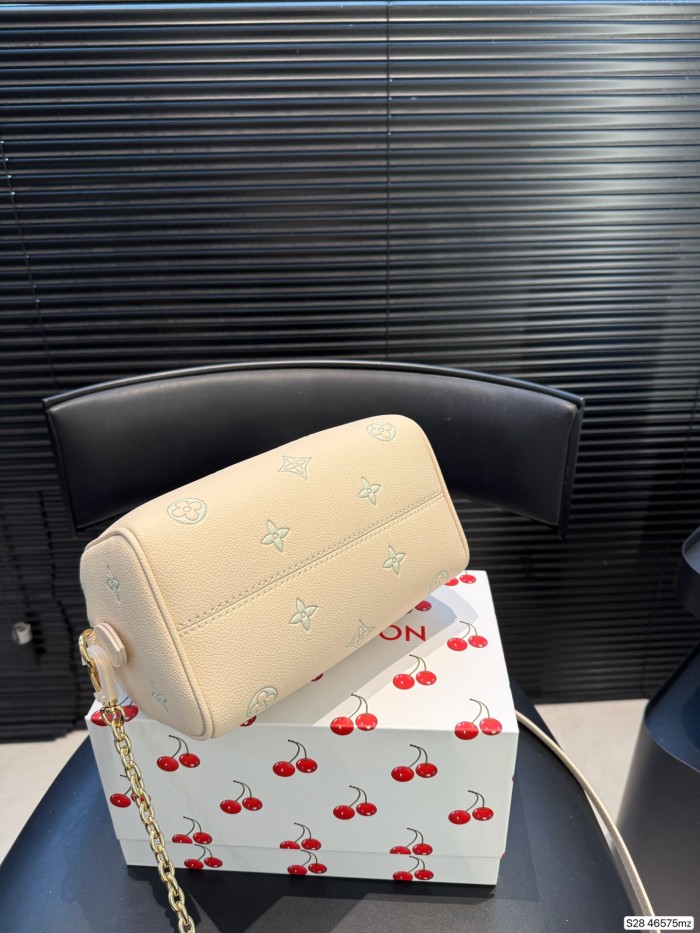 大人気 ルイヴィトン n級品 ピローバッグ コレクション