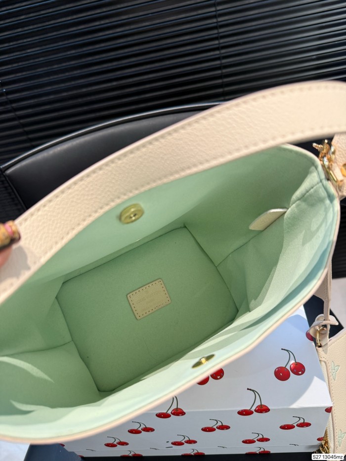 稀少 ルイヴィトン 激安偽物 ピローバッグ コレクション