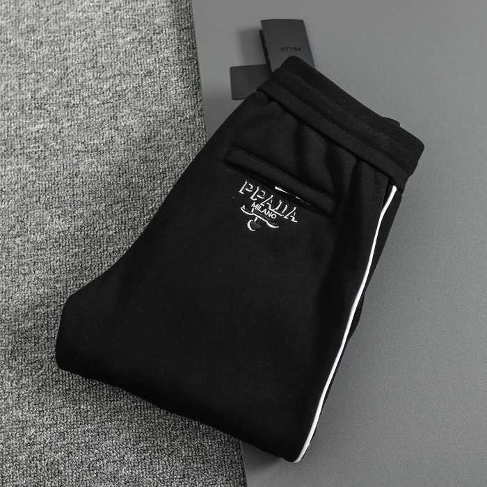 超奇跡の入荷☆ プラダ スーパーコピー の2026SSカジュアル フリース裏地 ロングパンツ
