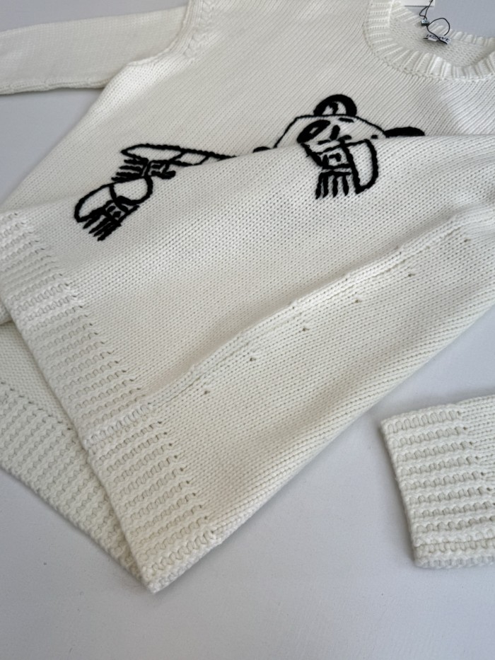 追跡付 ロエベ 激安偽物 の26ssドラえもん刺繍 ウールセーター