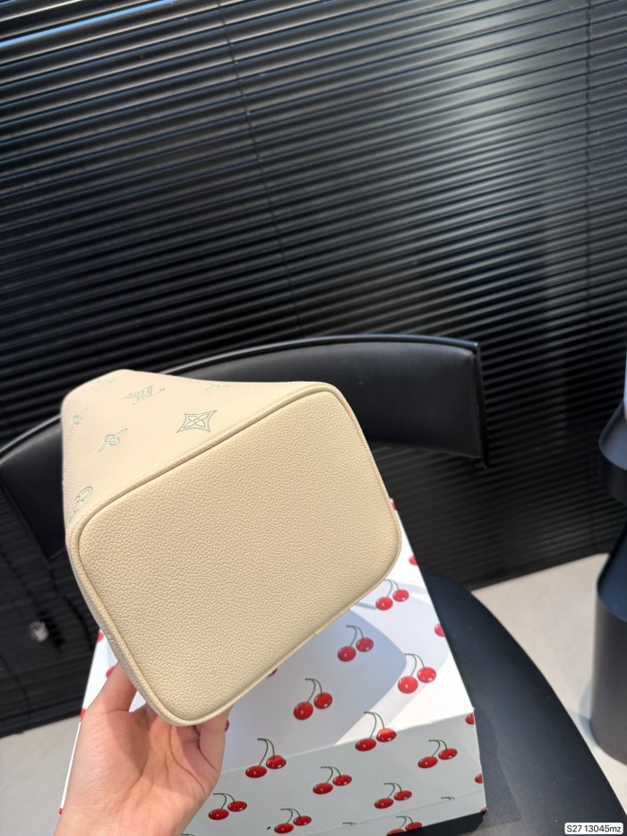 稀少 ルイヴィトン 激安偽物 ピローバッグ コレクション
