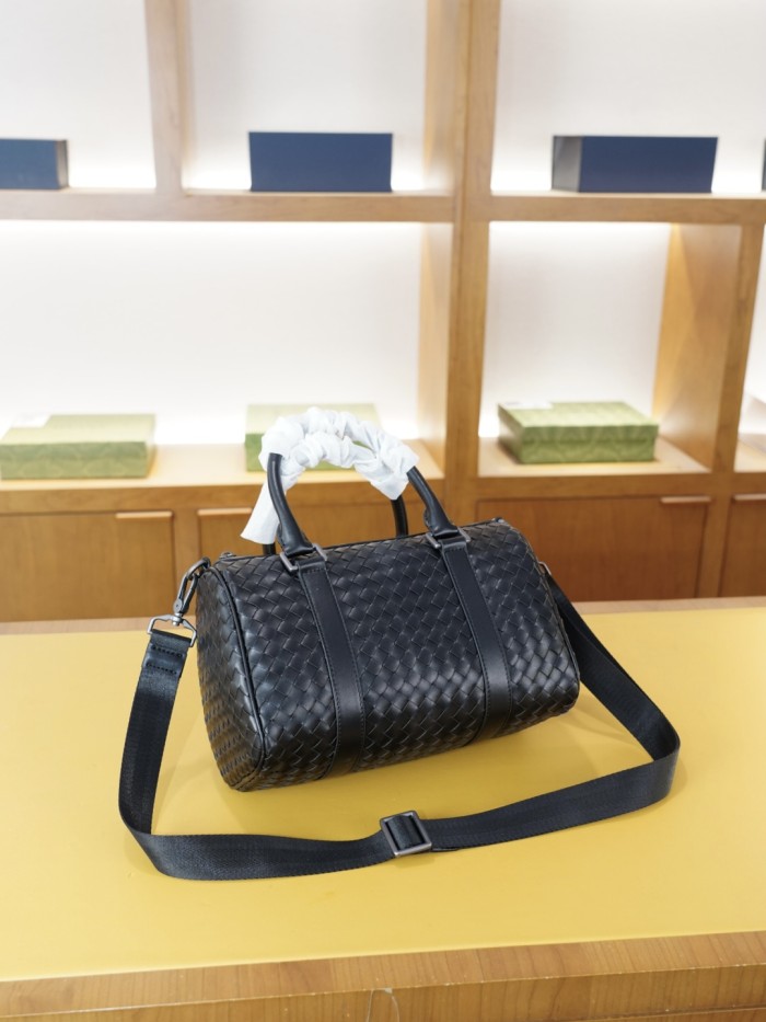 ★超人気 ボッテガヴェネタ 偽物通販 メンズ ショルダーバッグ