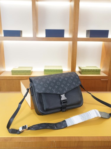 追跡付 ルイヴィトン スーパーコピー メンズ ショルダーバッグ